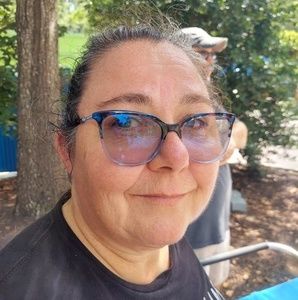 Meet your Posher, Debbie